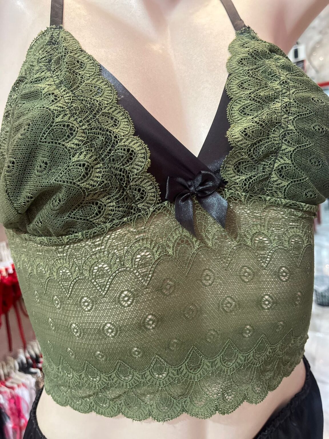 BABY DOLL RAQUEL CROPPED RENDADO SHORT CETIM VERDE E PRETO - DNA